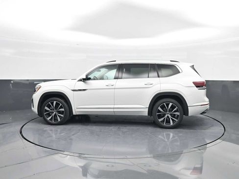 Used 2025 Volkswagen Atlas SEL Premium R-Line image 5