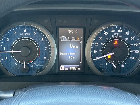 Certified 2018 Toyota Sienna LE FWD image 24