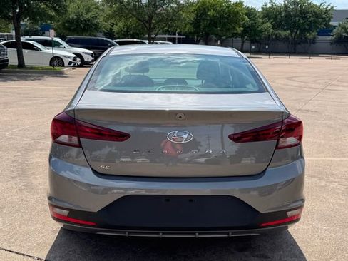 Used 2020 Hyundai Elantra SE w/ Cargo Package (C1) FWD image 6