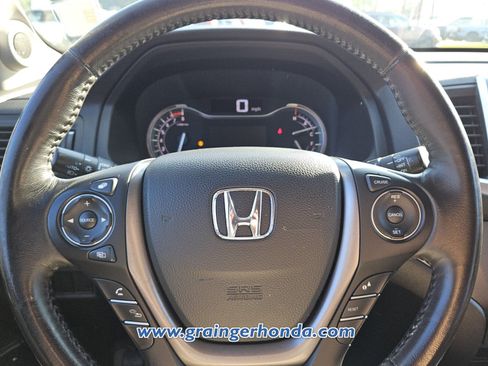 Used 2017 Honda Pilot EX-L image 17