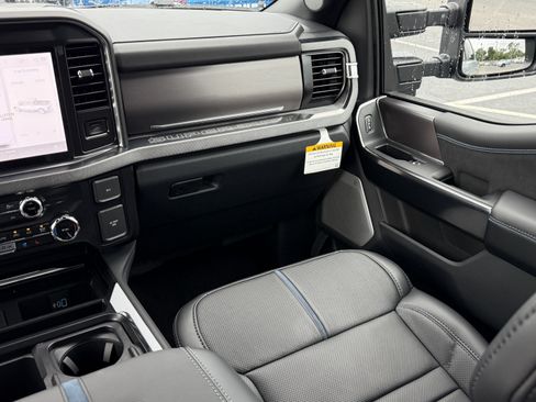 New 2026 Ford F250 Platinum w/ Tremor Off-Road Package AWD/4WD image 12