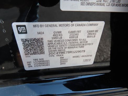 Used 2024 Chevrolet Silverado 2500 Custom w/ Custom Convenience Package AWD/4WD image 26