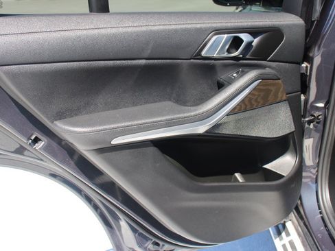 Used 2022 BMW X5 sDrive40i RWD image 14