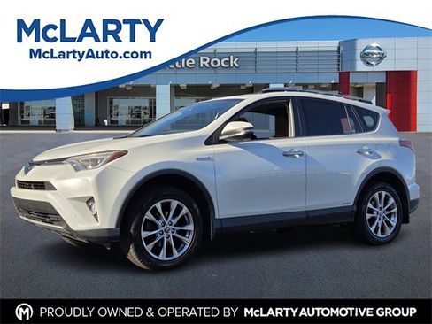 Used 2016 Toyota RAV4 Limited image 1