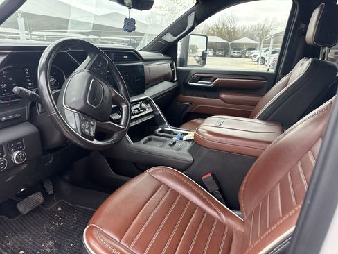 Used 2024 GMC Sierra 2500 Denali Ultimate w/ Max Trailering Package image 7