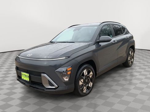 Used 2024 Hyundai Kona SEL image 4