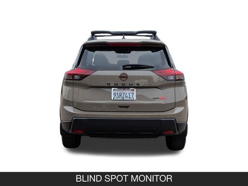 Used 2025 Nissan Rogue SV AWD/4WD image 9