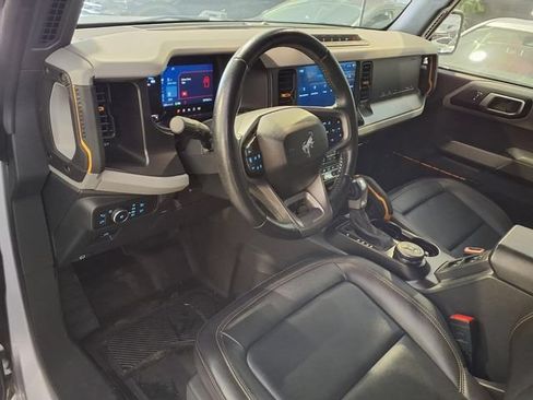 Used 2022 Ford Bronco Badlands w/ Sasquatch Package AWD/4WD image 4