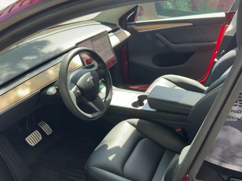Used 2025 Tesla Model Y Performance AWD/4WD image 5