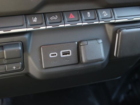 New 2025 GMC Sierra 2500 Pro w/ Convenience Package image 16