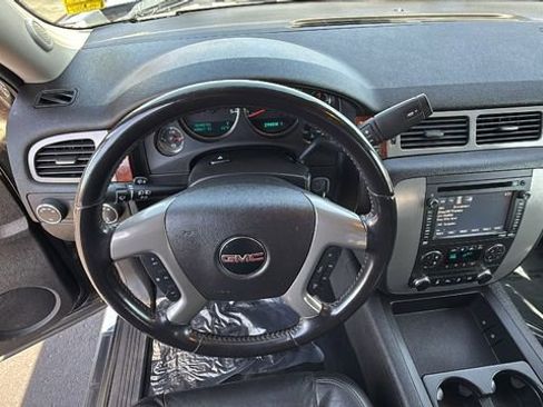 Used 2013 GMC Sierra 2500 SLT w/ SLT Convenience Package image 17