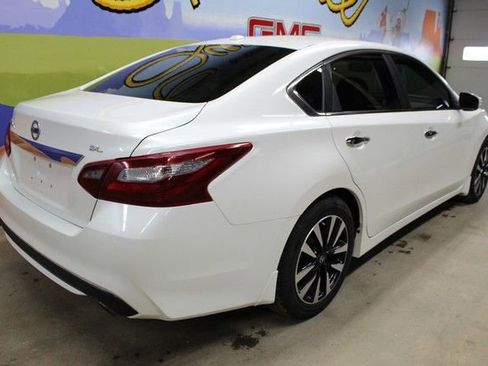 Used 2018 Nissan Altima 2.5 SL FWD image 4
