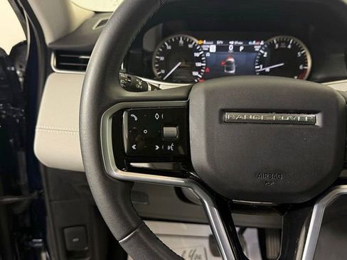 Used 2023 Land Rover Range Rover Evoque SE image 40