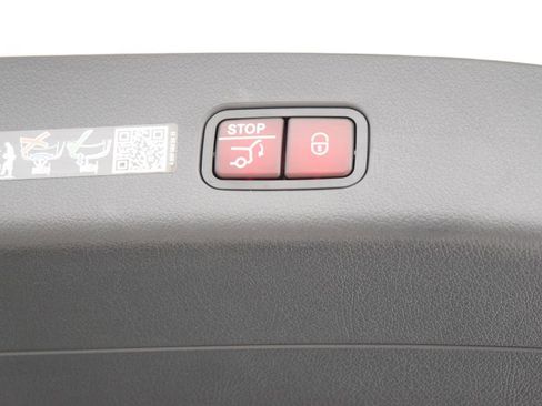 Certified 2026 Mercedes-Benz GLC 300 4MATIC image 30