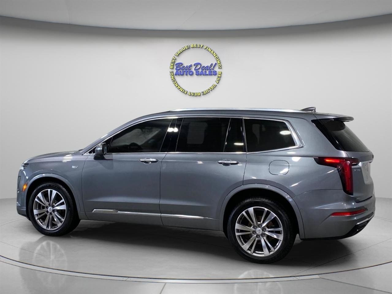 Used 2020 Cadillac XT6 Premium Luxury w/ Platinum Package AWD/4WD image 3