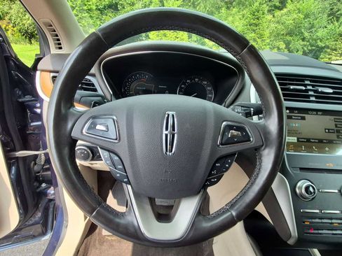 Used 2017 Lincoln MKC Select w/ Select Plus Package AWD/4WD image 22