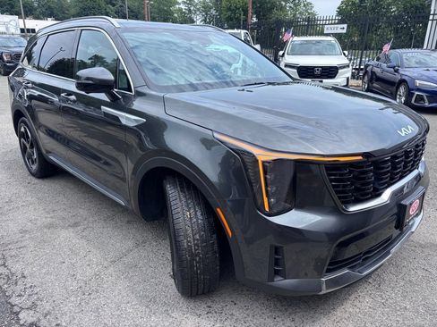 Used 2025 Kia Sorento SX Prestige AWD/4WD image 8