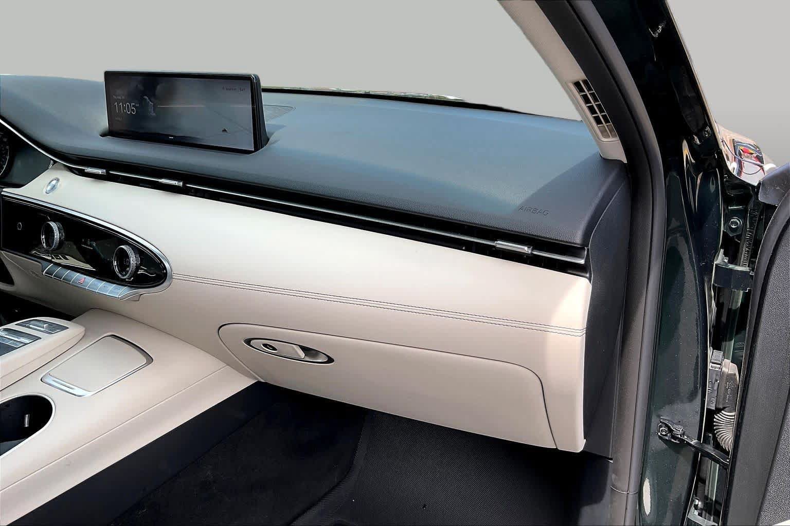 Used 2023 Genesis GV70 2.5T AWD/4WD image 18