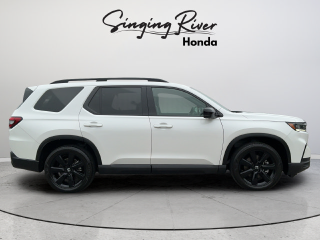 Used 2025 Honda Pilot Black Edition image 8