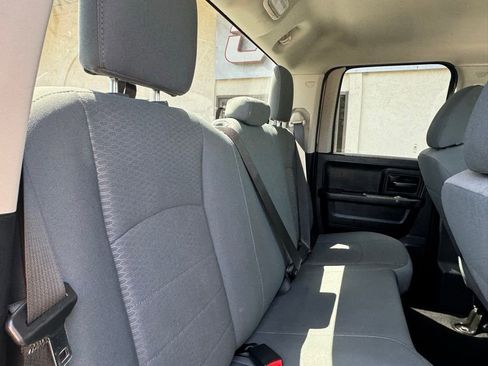 Used 2018 RAM 1500 Express RWD image 21