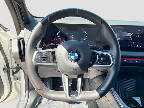 Used 2025 BMW X3 xDrive30i image 37