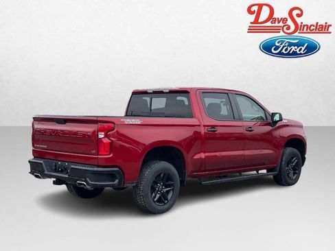 Used 2021 Chevrolet Silverado 1500 LT Trail Boss w/ Convenience Package II image 7