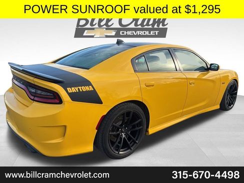 Used 2018 Dodge Charger R/T image 4