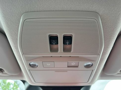 New 2025 Nissan Kicks SV w/ SV Premium Package image 18