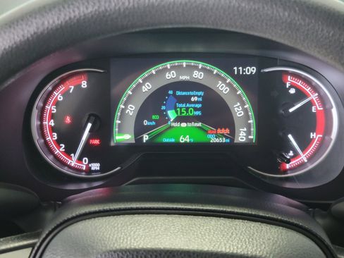 Used 2024 Toyota RAV4 LE image 21