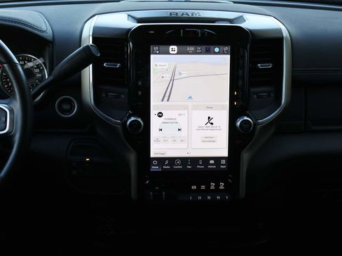 Used 2024 RAM 2500 Laramie image 14