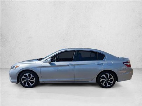 Used 2017 Honda Accord EX-L image 8