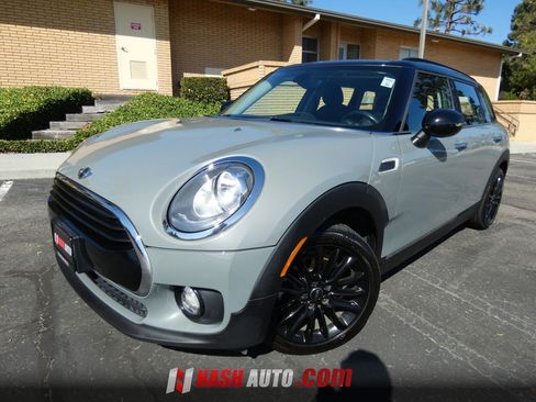 Used 2017 MINI Cooper Clubman FWD image 15