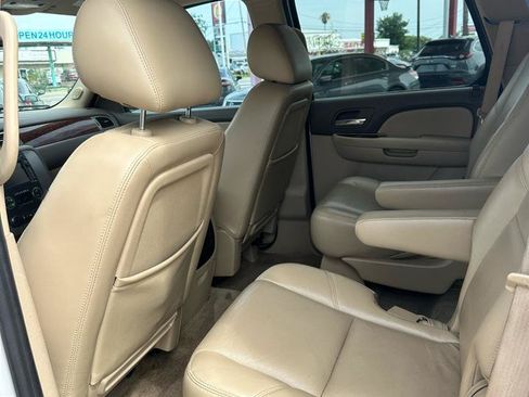 Used 2011 GMC Yukon SLT RWD image 5