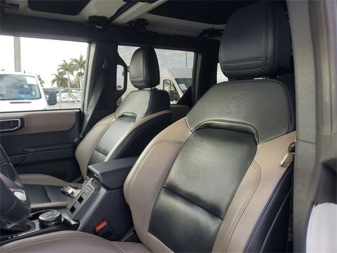 Used 2024 Ford Bronco Wildtrak image 10