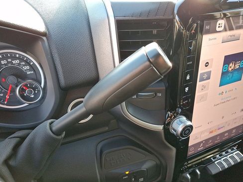 Used 2025 RAM 2500 Big Horn image 40