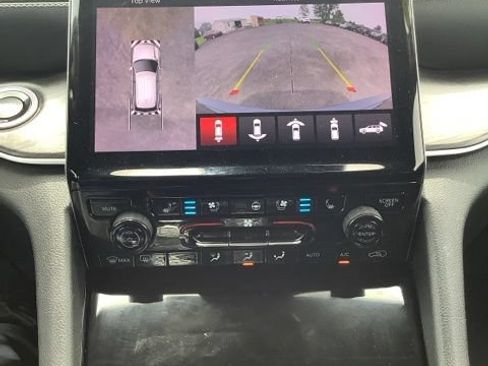 Certified 2023 Jeep Grand Cherokee Limited w/ Luxury Tech Group II AWD/4WD image 26
