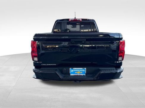 Used 2024 Chevrolet Colorado Trail Boss w/ Technology Package AWD/4WD image 4