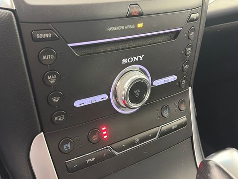 Used 2018 Ford Edge Titanium w/ Equipment Group 301A AWD/4WD image 21