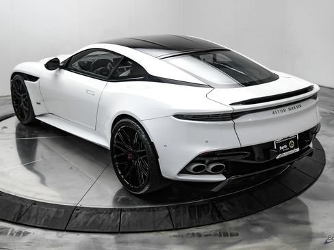 Used 2023 Aston Martin DBS Coupe RWD image 13