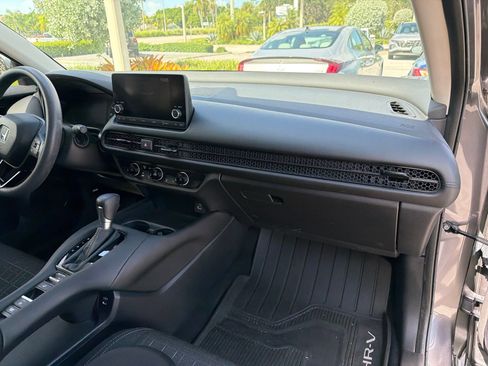Used 2024 Honda HR-V LX image 20
