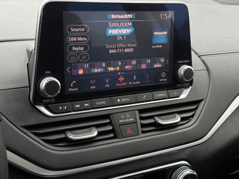 Used 2019 Nissan Altima 2.5 SV FWD image 15
