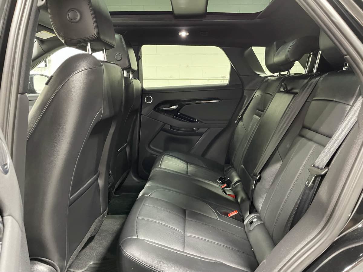 Used 2024 Land Rover Range Rover Evoque S AWD/4WD image 17