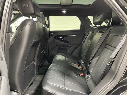 Used 2024 Land Rover Range Rover Evoque S AWD/4WD image 17