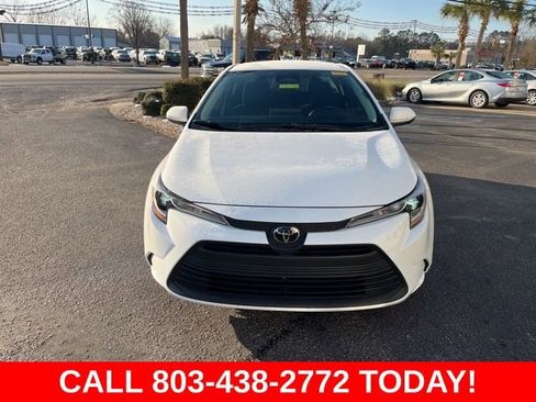 Used 2025 Toyota Corolla LE FWD image 33