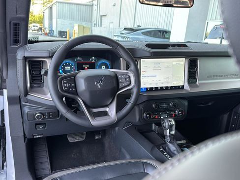 New 2025 Ford Bronco Outer Banks image 23