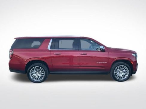 Certified 2024 Chevrolet Suburban Premier w/ Premium Package AWD/4WD image 18