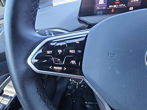 Certified 2023 Volkswagen ID.4 Pro S Plus AWD/4WD image 17