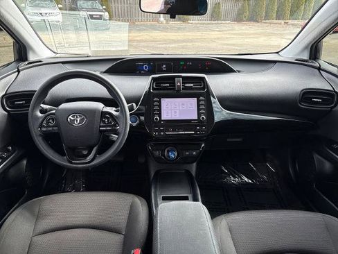 Used 2022 Toyota Prius L Eco image 12