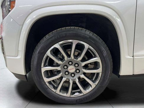 Used 2021 GMC Acadia Denali w/ Denali Technology Package image 72