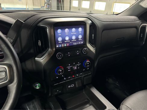 Certified 2021 Chevrolet Silverado 1500 LT Trail Boss w/ Convenience Package II image 17